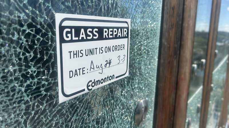 $100K in glass smashed in central Edmonton, 1 facing charges