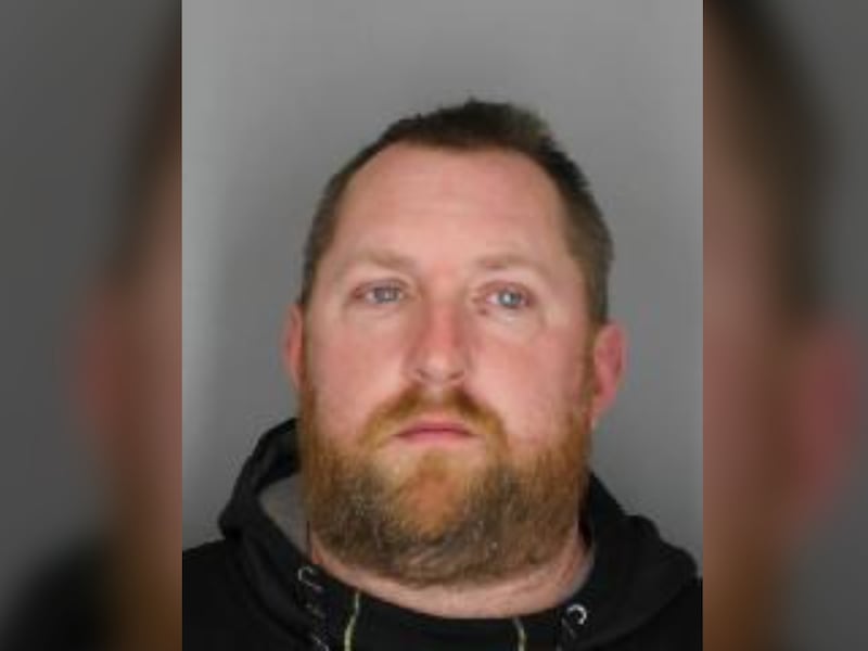 Ontario man wanted after allegedly scamming senior out of $33,000