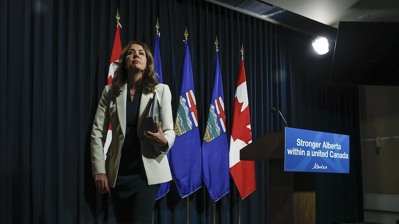 Danielle Smith ‘walking a political tightrope’ after Alberta referendum: expert