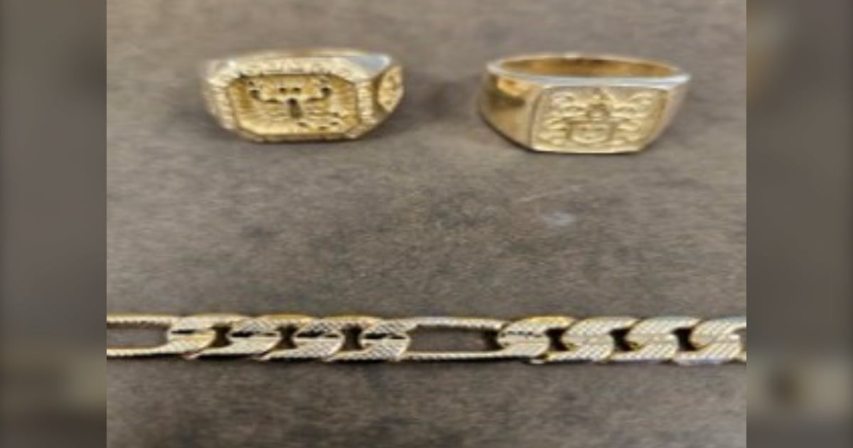 Jewelry stolen in Kitchener distraction theft