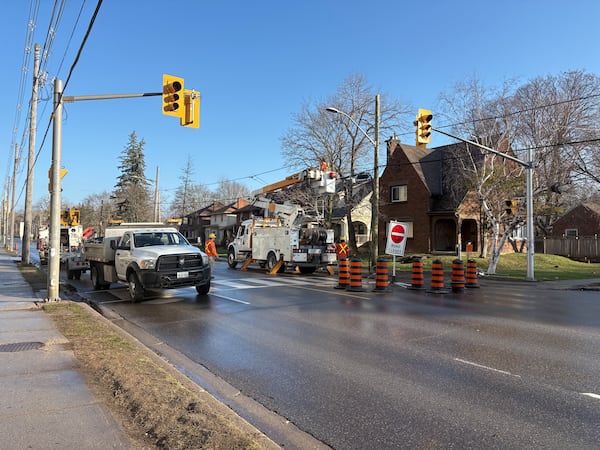 Crash takes out hydro pole on Richmond Street