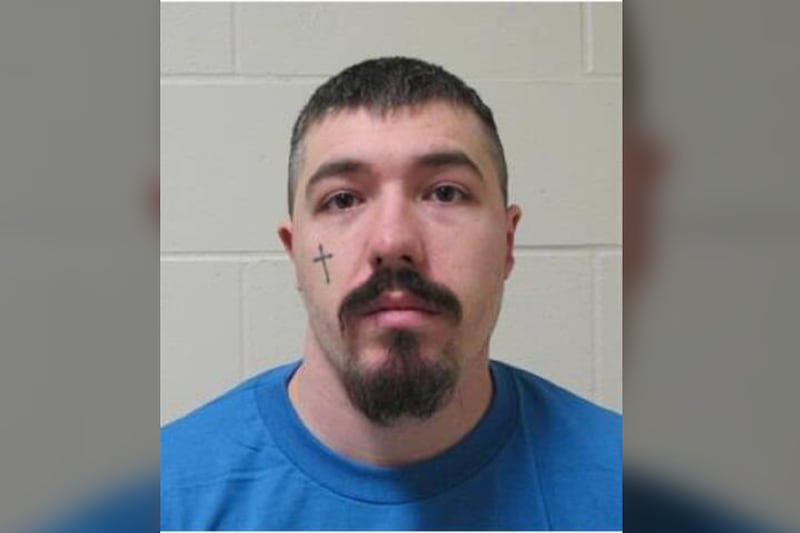 N.B. RCMP looking for man accused of dangerous driving