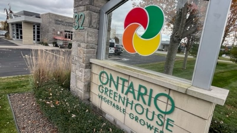 Ontario Greenhouse Vegetable Growers wins Chatham-Kent Business Excellence Award for Sustainability