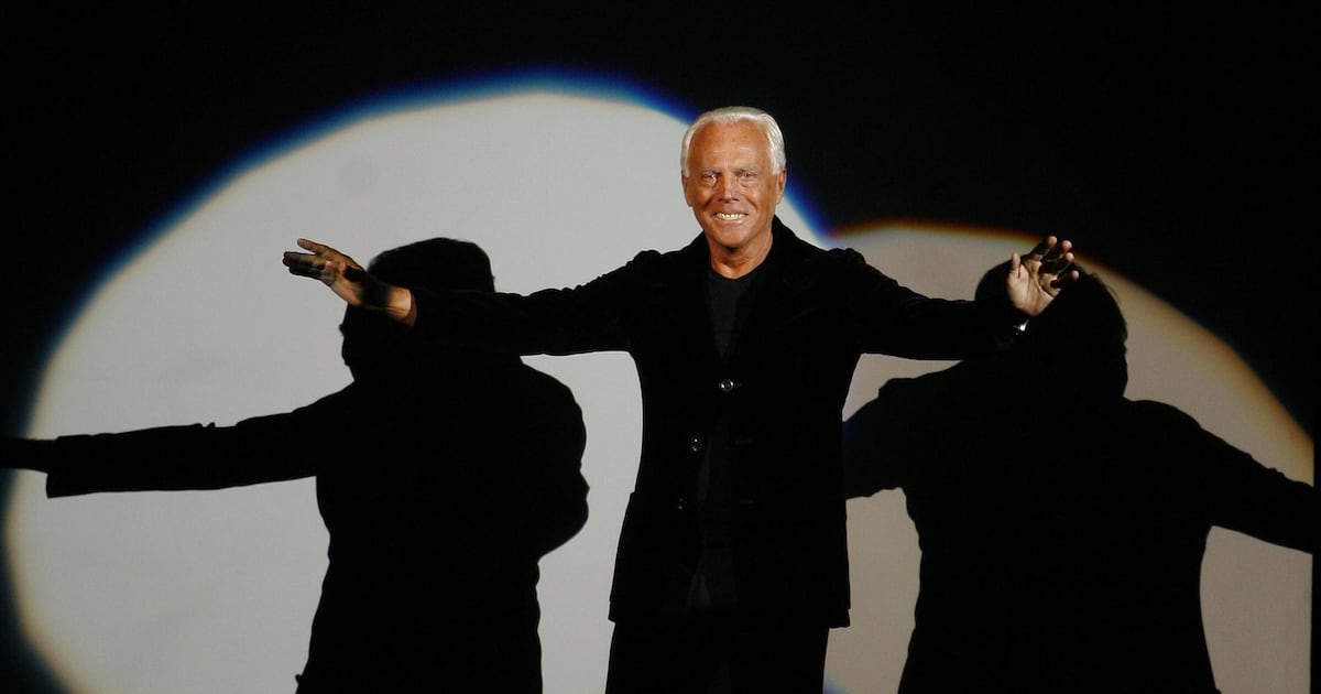 Armani engagiert Dario Vitale für seine Emporio- und Accessoires-Linien ...