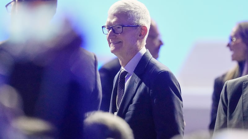 The Daily Chase: Tim Cook stepping down as Apple CEO