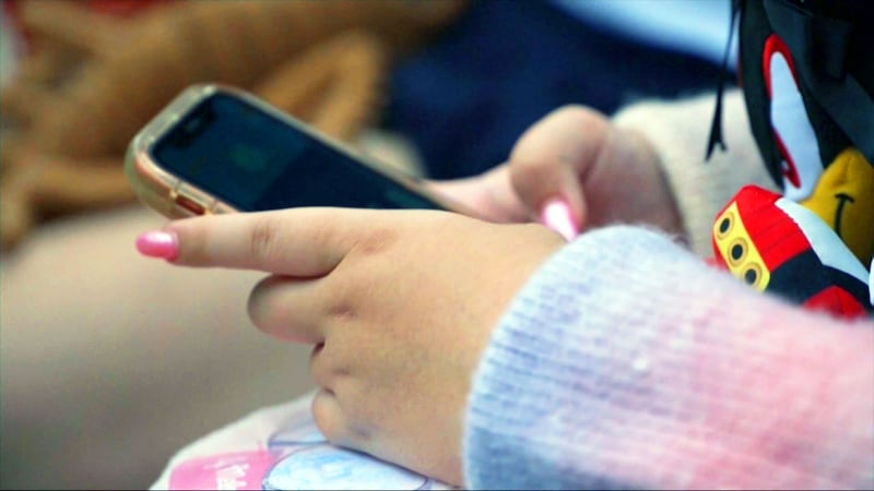 Parents, teens react to proposed social media ban for kids under 16