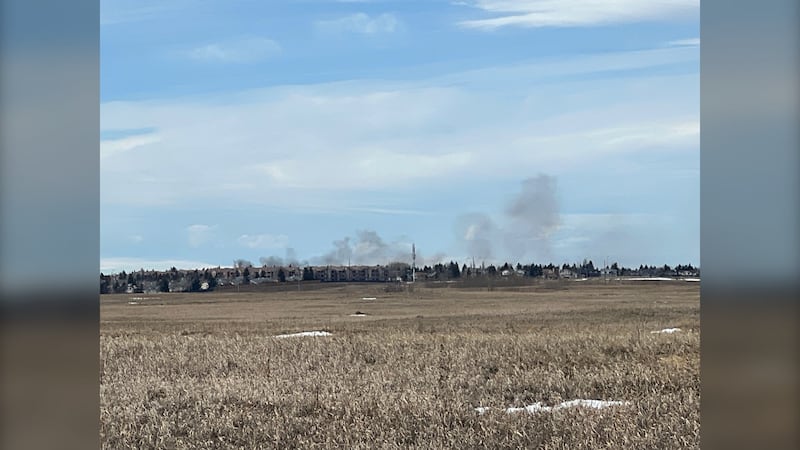 Fire damages 3 homes in northwest Calgary community of Citadel