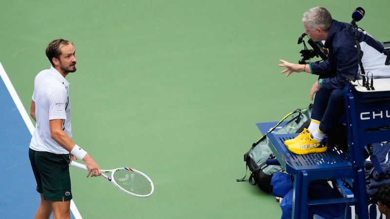 For the birds: Medvedev protests U.S. Open umpire’s call to replay a point after birds sit on the net