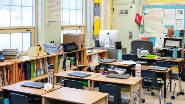 Teachers’ union calls on province to end mandatory e-learning in Ontario schools