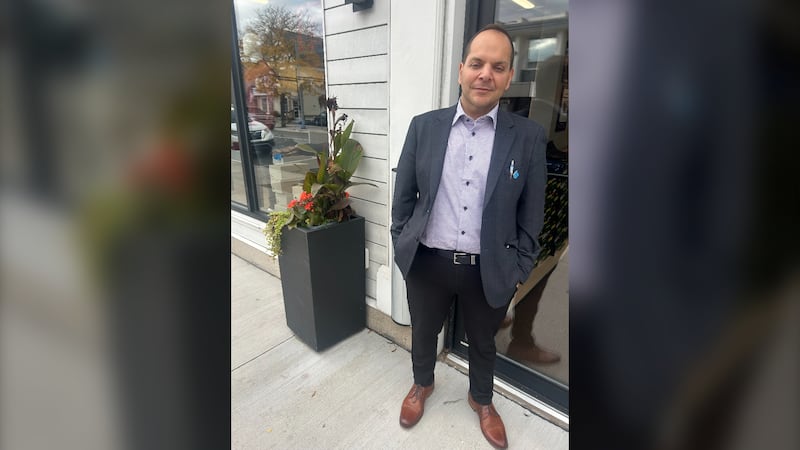 Kentville mayor worried after bullets placed in doorway of his business