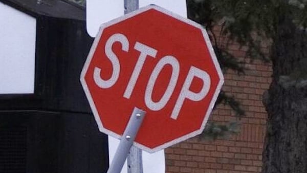 Police looking for driver that hit North Bay crossing guard