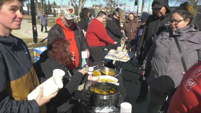 Empathy drives Devon woman to help Edmontonians in need with hot meals