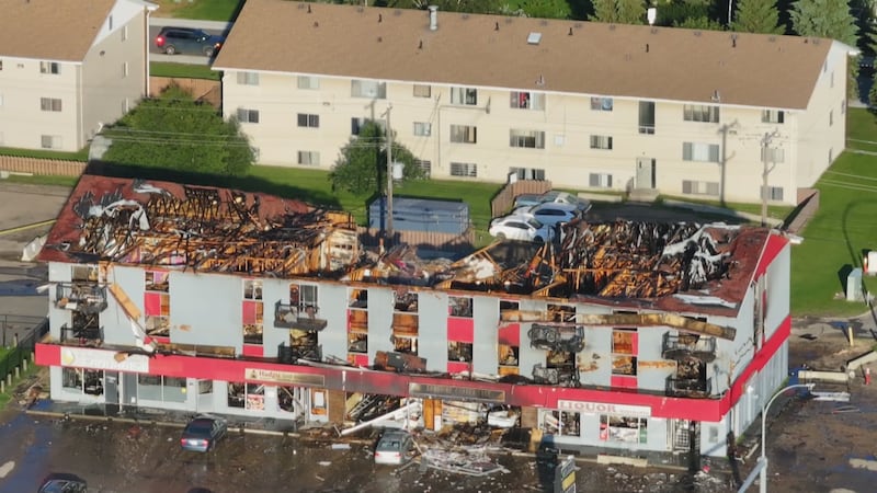 1 dead, multiple ‘unaccounted for’ after north Edmonton apartment fire