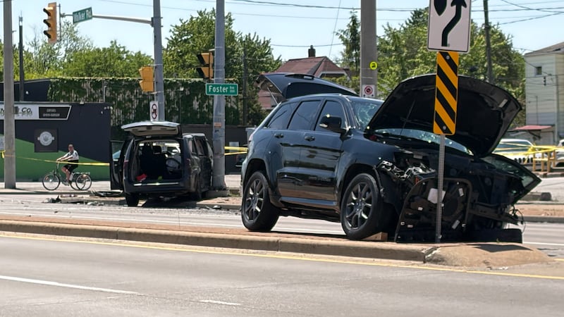 Crash closes Walker Road