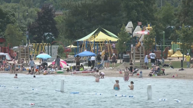 Unusual beach behaviour leads to arrest for Barrie man