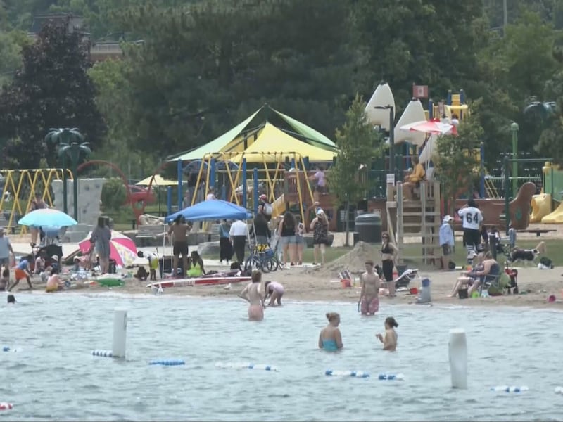 Unusual beach behaviour leads to arrest for Barrie man