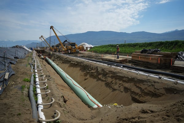 Mixed reaction in Alberta after Carney, Smith sign pipeline agreement