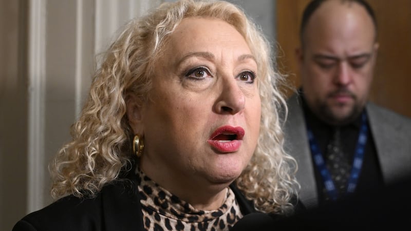 In tears, former Liberal MNA Sona Lakhoyan Olivier apologizes to National Assembly