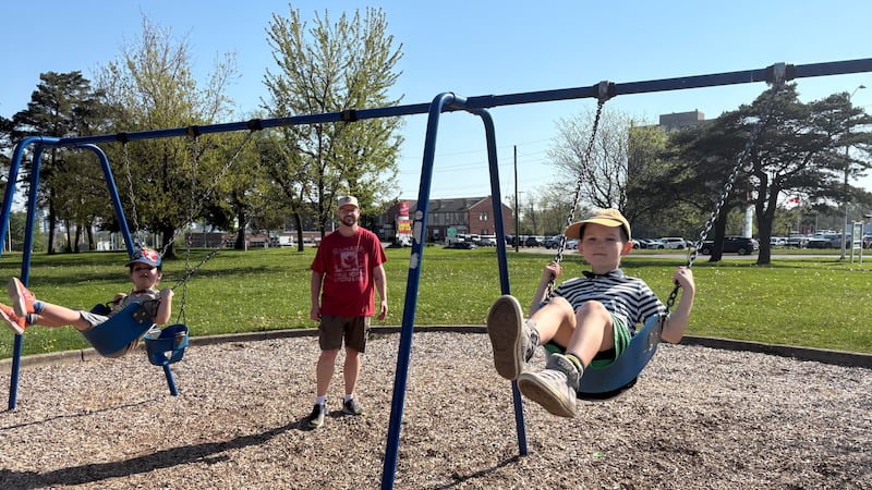 Heat warning continues in London, Ont., but cooldown coming
