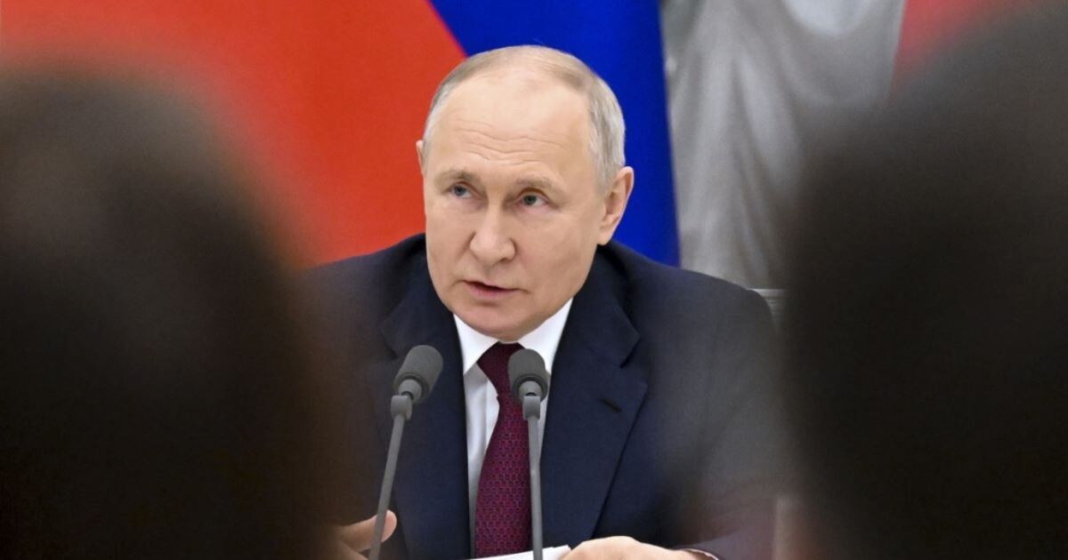 Russia Interest Rates Russia's central bank makes huge interest rate hike to try to prop up ...