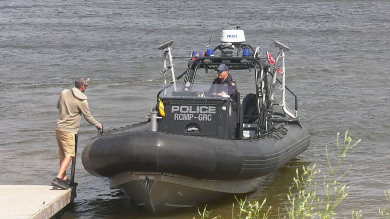 ‘Don’t ever want to lose out hope’: Search efforts continuing for two boys at Nutimik Lake
