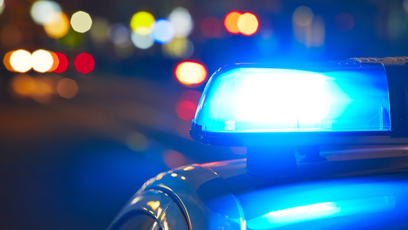 Teen shot in St-Laurent, police investigating