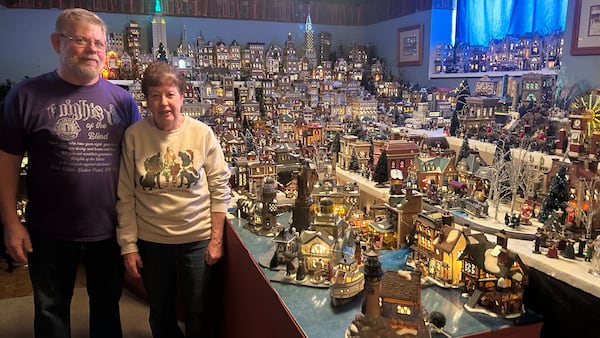Welcome to our winter wonderland: Local couple’s public invitation