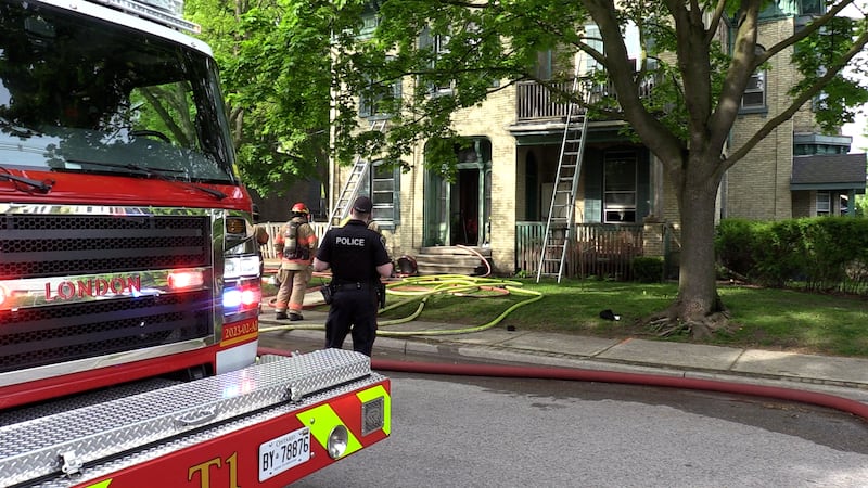 Firefighters resuscitate two cats after fire in London’s Woodfield neighbourhood