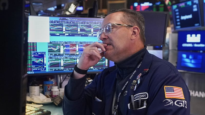 Canadian and U.S. markets drift lower amid continued oil price volatility