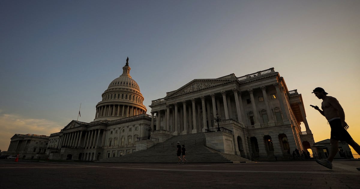 U.S. House passes bill to make daylight time permanent