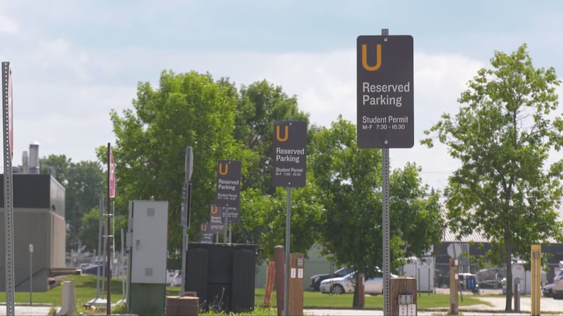 Lack of parking spaces frustrating University of Manitoba students