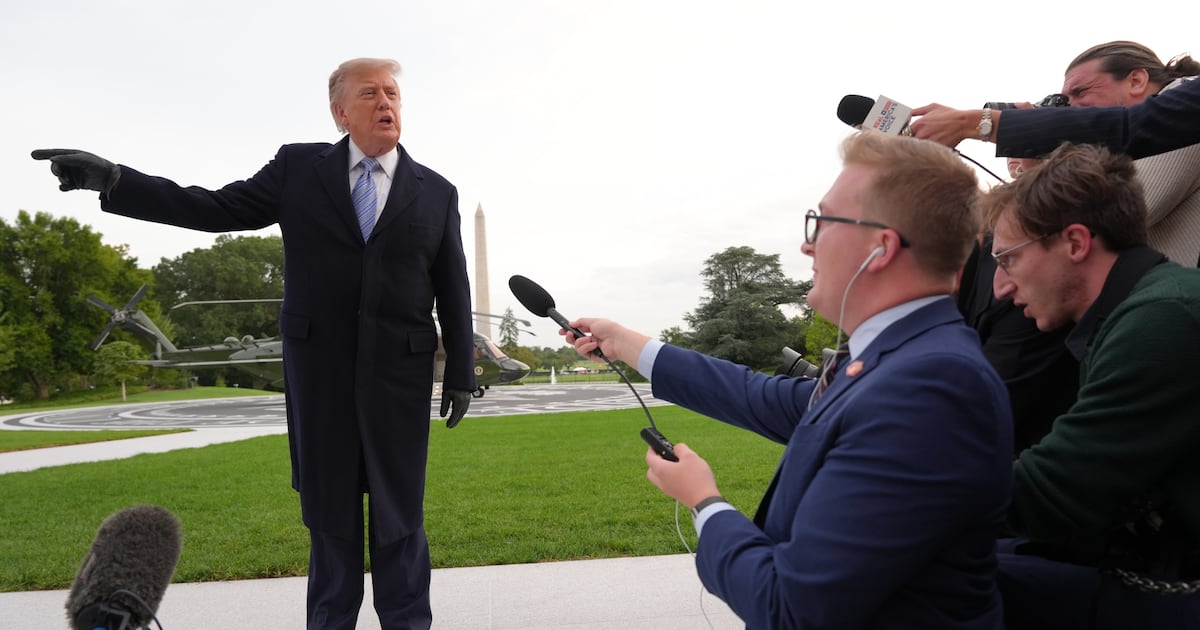 Reporters say they’re still blocked from White House even after judge restored access - CTV News