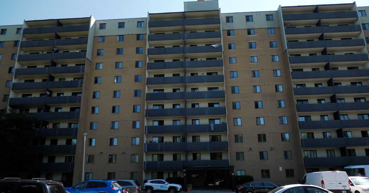 Kipps Lane apartment dwellers frustrated over lack of hot water