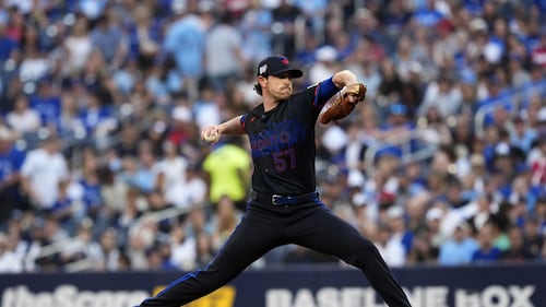 Kirk homers, Bieber in form as Toronto Blue Jays top New York Yankees 3-1