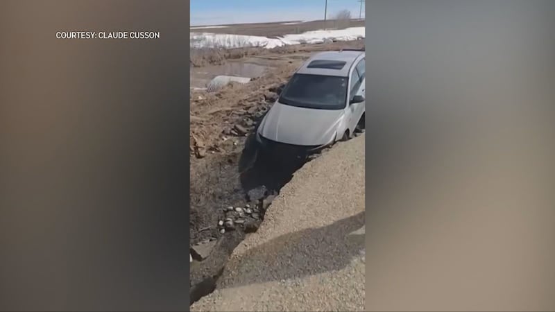 Sask. driver recounts close call after road collapse on Highway 335