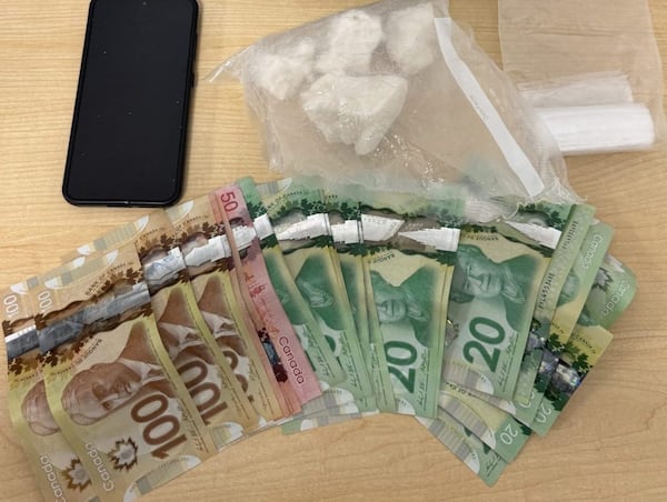 Suspected crack cocaine and wad of cash seized in Barrie traffic stop, police say