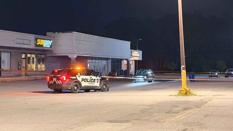 16-year-old boy shot in Laval near shopping centre; two suspects arrested