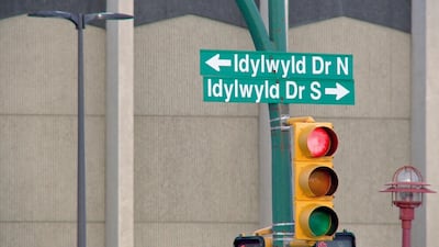 Saskatoon man charged with dangerous driving after wrong-lane pursuit down Idylwyld Drive