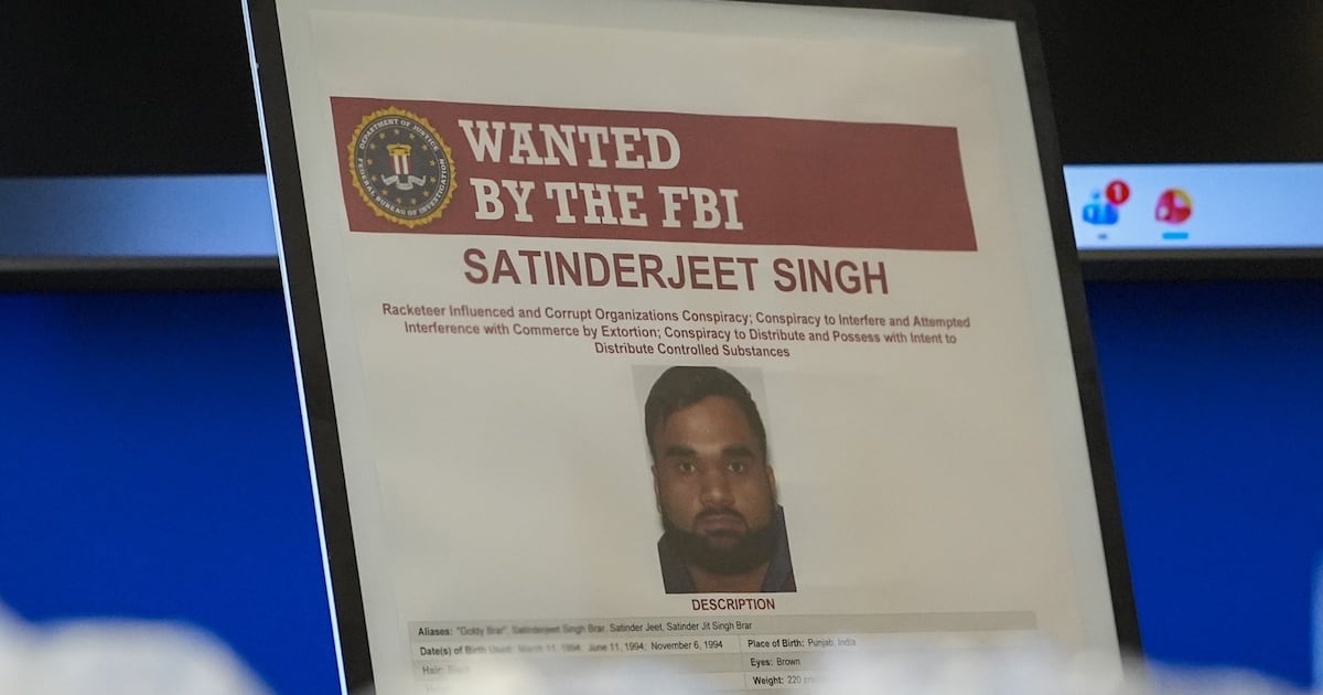 FBI 悬赏 100 万美元,奖励提供逮捕 Nijjar 谋杀案的信息 FBI 悬赏 100 万美元,奖励提供逮捕 Nijjar 谋杀案的信息