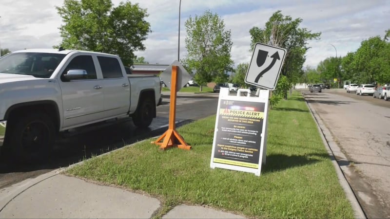 Calgary police post warnings about crime groups staging break-and-enters