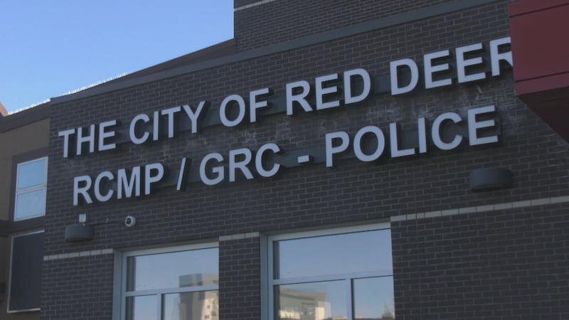 Girl stabbed in Red Deer ‘altercation,’ 2 charged
