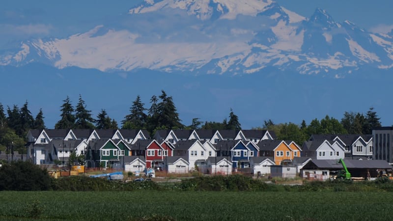 'Tempered enthusiasm': No spring real estate bloom, but buyers are slowly coming back