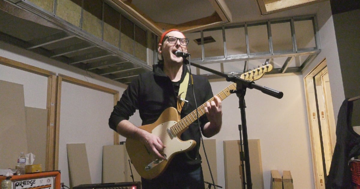 Sault Singer Sault band to reunite after 20 years