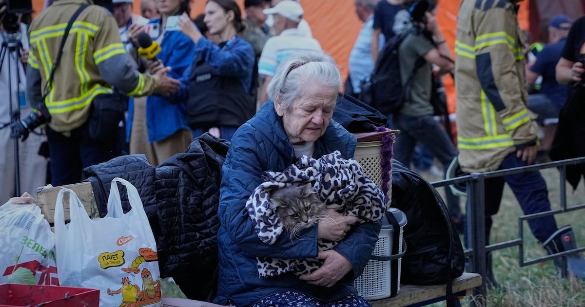 A Russian missile and drone barrage kills at least 14 in Ukraine's Kyiv ...