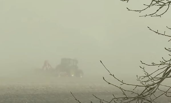How strong were winds in Manitoba on Thursday