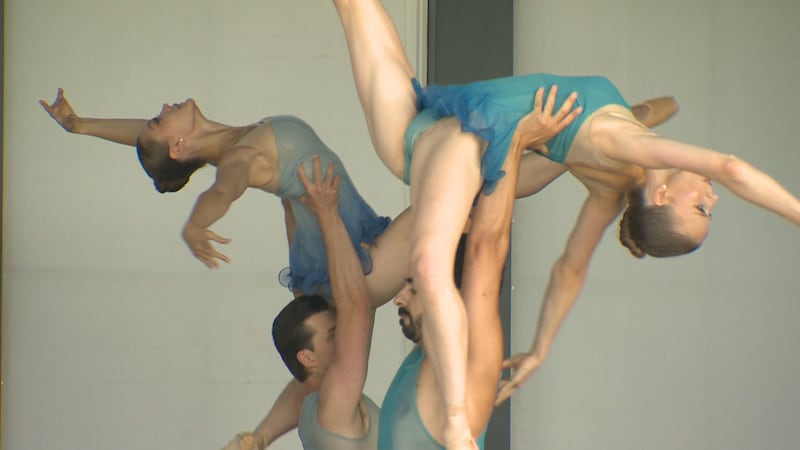 Ballerinas prepare for outdoor showcase