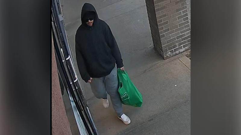 Police search for man accused of stealing $2K in vapes with bear spray