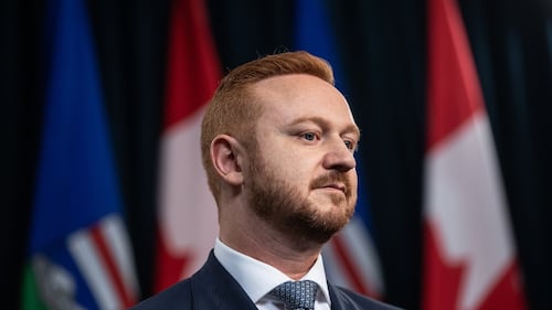 NDP calling on Alberta government to fire Minister Amery amid Sam Mraiche investigation