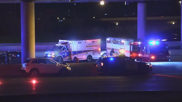 Mississauga woman killed after exiting SUV on Highway 401 following crash