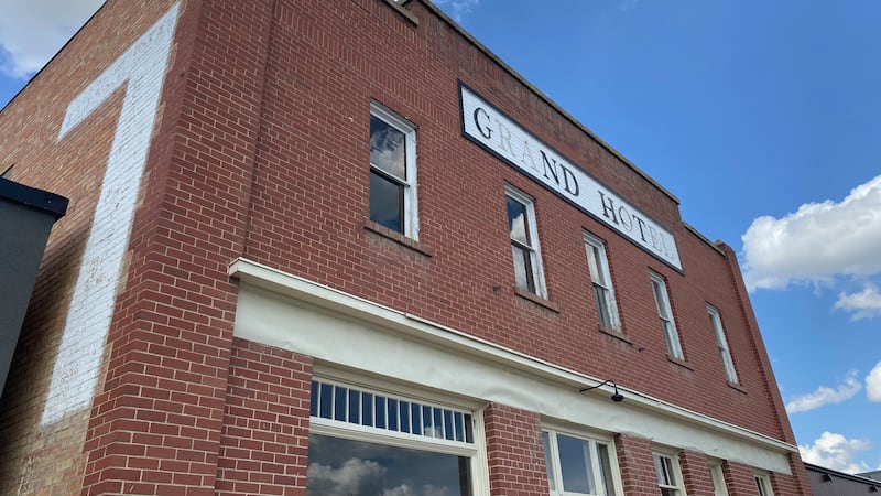 ‘Like a film set’: Historic Sask. hotel transforming into 1920s themed site